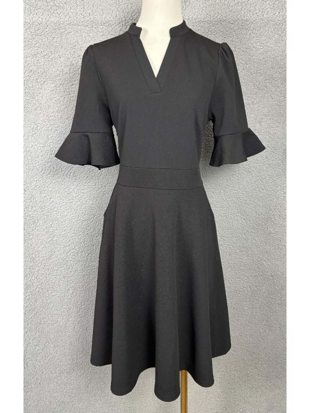 Mokayee Women's Black Ruffle Sleeve Midi Fit & Flare Dress Size Medium NWT's.
